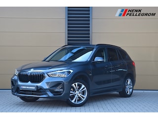 BMW X1 sDrive20i * Sportstoelen * Trekhaak * Sportline * LED * Facelift *