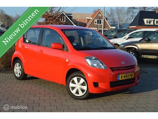 Daihatsu Sirion 2 1.0-12V Style