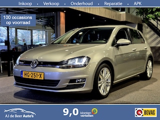 Volkswagen Golf 1.0 TSI Business Edition Connected Navigatie | Camera | Stoelverwarming | Trekhaak