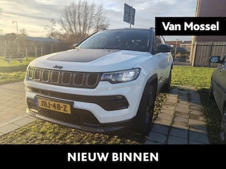 Jeep Compass 4xe 240 Plug-in Hybrid Electric 80th Anniversary | Sfeerverlichting | Keyless | Carplay | Camera | Stoel & Stuurverwarming | Adaptive Cruise | Privacy Glass