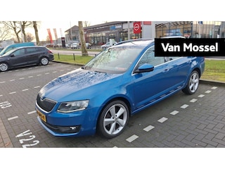 Skoda Octavia Combi 1.4 TSI Greentech Style Business | Automaat DSG | Trekhaak | 18'' Velgen | Parkeersensoren V/A | Clima | Stoelverwarming | Navi