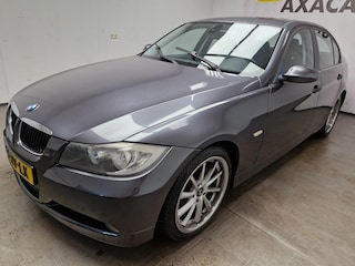BMW 320i Dynamic Executive AUTOMAAT ! MET NIEUWE APK !