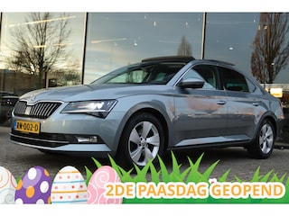 Skoda Superb 1.6 TDI AMBITION BUSINESS | PANO | CARPLAY | XENON | TREKHAAK | CRUISE | PDC |