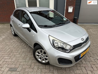 Kia Rio 1.2 CVVT Comfort Pack / Navi / Camera / Airco / 5DRS / NAP