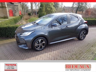 Toyota Yaris 1.5 Hybrid 116pk CVT Dynamic + Comfort pakket / bij TOYOTA specialist