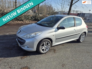 Peugeot 206 1.4 XS LEUKE AUTO RIJDT EN SCHAKELT GOED