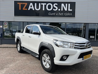 Toyota Hilux 2.4 D-4D-F Double Cab Professional