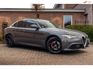 Alfa Romeo Giulia 2.0 T 280pk AWD Veloce Adaptive Camera Leder Stoel/Stuurverw. 19''