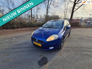 Fiat Punto Grande 1.4 Dynamic LEUKE AUTO RIJDT EN SCHAKELT GOED