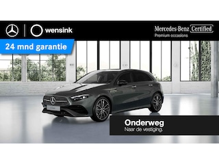 Mercedes-Benz A-klasse 180 Business Solution AMG | Panoramaschuifdak | AMG Line Plus | Night | Head-up display | Dodehoekassisten