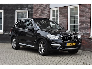 BMW X3 xDrive20i High Executive/4WD/Panoramadak Wij zijn op afspraak geopend! Graag bellen voor uw komst.