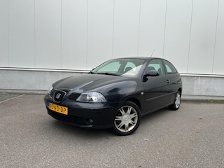 Seat Ibiza 1.4-16V Signo - AUTOMAAT / Climate / Elektr. ramen / NAP / NIEUWE APK!!