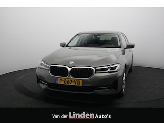 BMW 520d xDrive 190PK Business Edition Plus | Elektrisch Trekhaak | Leer | Laser Koplampen | Camera