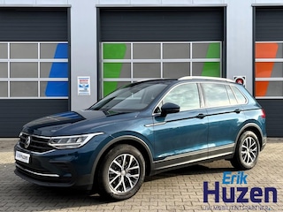 Volkswagen Tiguan 1.5 TSI DSG  Nieuw model  Trekhaak  59.000 km / CARPLAY / ACC