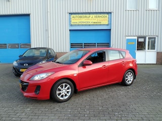 Mazda 3 1.6 TS met iets spuit werk