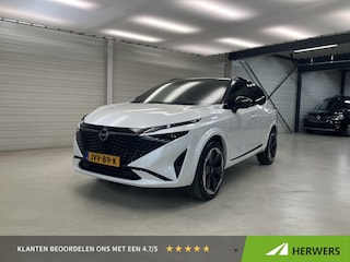 Nissan Qashqai 1.3 MHEV Xtronic N-Design / Panoramadak / Stoel- en Stuurverwarming / Google Maps Navigatie / Verwarmde Voorruit / Leder/Alcantara Bekleding / 360 Graden Camera / Dual Zone Climate Control / Adaptive Cruise Control /