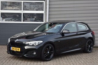 BMW 118I HIGH EXECUTIVE / M PAKKET / LEDER / NAVI  / STOELVERWARMING
