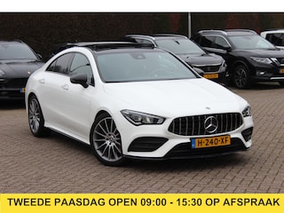 Mercedes-Benz CLA 200 Business Solution AMG / Panoramadak / Camera / Sfeerverlichting / 18'' / Leder&Alcantara / Stoelverwarming / DAB / Cruise Control