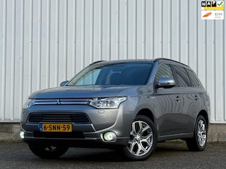 Mitsubishi Outlander 2.0 PHEV Instyle 2e Eigenaar,Trekhaak,Navi,Camera,Pano,Climate,Leder,Cruise,PDC,AlarmKlasse3,N.A.P!