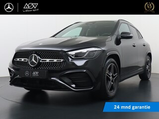 Mercedes-Benz GLA 180 Business Solution AMG | Trekhaak Wegklapbaar | Apple Carplay & Android Auto | Panorama - Schuifdak | Multibeam Led | Stoelverwarming Voorin | Sfeerverlichting
