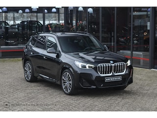 BMW X1 xDrive 30e M-Sport | 20 inch | Pano | Head-up