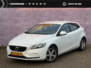 Volvo V40 2.0 D2 Kinetic | Automaat | Climate Control | Parkeersensoren | Navigatie | LM-velgen | Business Pack Connect | High Performance Audio