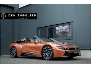 BMW i8 1/200 First Edition | Dealer OH. | Head Up | Harman Kardon | 360 Camera | Apple Carplay | Cruise Control | Laserlight | Ambiance Verlichting | BMW Display Key | Alarm | Interieurlijsten Drycarbon | DAB+ | 20"|Lichtpakket |