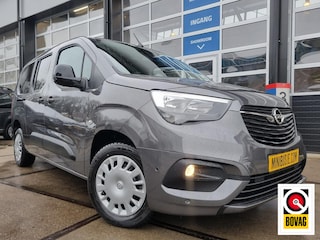 Opel Combo 1.2 Turbo L2H1 Ultimate / Automaat / Navi / Winterpakket / Trekhaak / 15242km!