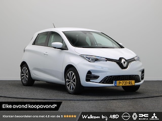 Renault Zoe R135 Intens 52 kWh 94% Accu score | Stoel en stuurverwarming | Trekhaak | Climate control | Navigatie | Achteruitrijcamera | LED verlichting |