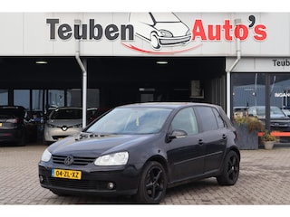 Volkswagen Golf 1.6 FSI Trendline Auto gaat niet in de 6e versnelling, Airco, Cruise control, Lichtmetalen wielen, Motorstoring brandt
