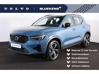 Volvo XC40 B4 Plus Dark - IntelliSafe Assist & Surround - Harman/Kardon audio - Parkeercamera achter - Parkeersensoren voor & achter - Elektr. bedienb. voorstoelen met geheugen links - Draadloze tel. lader - Elektr. inklapbare trekhaak - 18' LMV