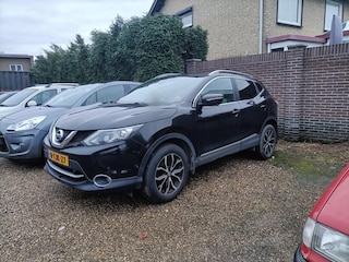 Nissan Qashqai 1.20 DIG-T, Navi Panoramadak. Motor defect.