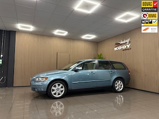 Volvo V50 2.4 Edition II * Automaat / Trekhaak / Cruise control / LM Velgen / NL Auto *