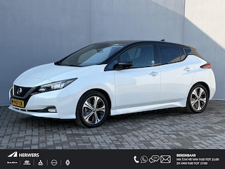 Nissan Leaf Tekna 40 kWh / Stoelverwarming voor en achter / Adaptieve cruise control / Stuurverwarming / Afneembare trekhaak / Navigatie / Bose / Lederen bekleding
