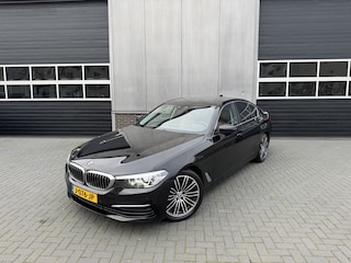 BMW 520d 164 pk Corporate Lease High Executive / BTW-Auto/ Leder/ Stoel.Verw/ Park.Sens/ Navigatie/ Climate/ Cruise-Controle/ Trekhaak/ 19'' LMV