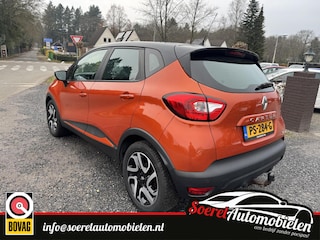 Renault Captur 0.9 TCe Dynamique 17 inch camera trekhaah boekjes