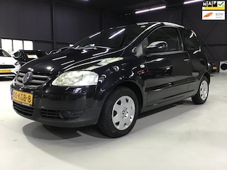 Volkswagen Fox 1.2 Trendline I 2e Eigen I 118xxx Km Nap I Compl. Onderhoud I Trekhaak I Isofix I Kleine Beurt I Zuinig I BT I USB.