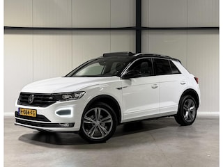 Volkswagen T-Roc 1.5 TSI R-line Pano Virtual Trekhaak Beats