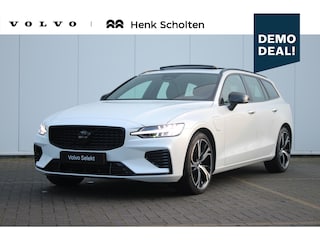 Volvo V60 2.0 T8 Plug-in hybrid AWD Plus Dark Adaptive Cruise & Pilot Assist | Panoramisch Schuif-/Kanteldak | 19"' velgen | Harman Kardon Premium Audio | Draadloze Telefoonlader