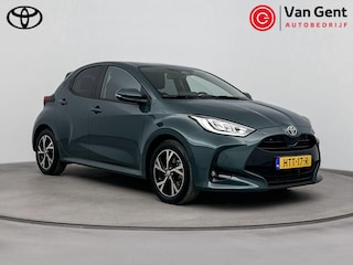 Toyota Yaris 1.5 Hybrid 115 Dynamic | Dodehoek detectie | Stoel-/stuurverwarming | Parkeersensoren voor/achter | Apple Carplay / Android Auto | Keyless | Adaptive Cruise | Clima | 16 inch