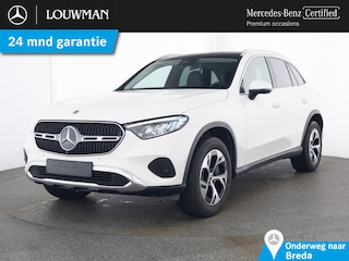 Mercedes-Benz GLC 300 e 4MATIC Plug-In Hybride Trekhaak | Panorama Schuif-Kanteldak | Sfeerverlichting | Memory Voorstoelen | Stuur en Stoelverwarming. Inclusief 24 maanden MB Certified garantie voor Europa.