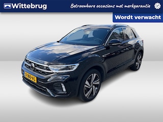 Volkswagen T-Roc 1.5 TSI R-Line Business / Digitaal dashboard /  Pano / Camera / Parkeersensoren V+A / Navigatie / Lichtmetaal 18 inch /