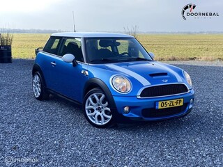 Mini Mini 1.6 / LAGE KM / AIRCO / KEURIG !