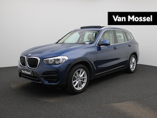 BMW X3 xDrive30e | PLUG-IN | PANO-SCHUIFDAK | LEDEREN BEKLEDING | HARMAN/KARDON AUDIO | NAVIGATIE | ACHTERUITRIJCAMERA | HEAD UP DISPLAY |