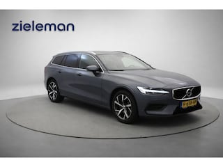 Volvo V60 2.0 T6 PHEV Twin Engine AWD Momentum Pro - Trekhaak, Leer