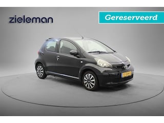 Toyota Aygo 1.0 12V 5 Deurs GERESERVEERD!!!