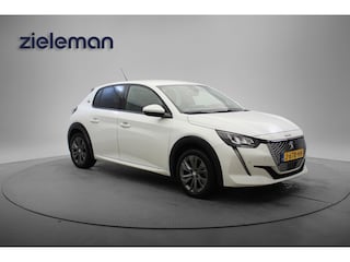 Peugeot 208 Allure 50 kWh - Digital Cockpit, Carplay, Navi, Cruise, Half Lee