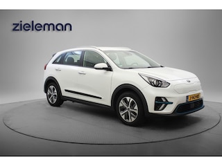 Kia Niro Niro E-Niro DynamicLine 64 kWh - Carplay, Camera, Stuur/Stoelverw. SO