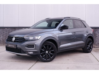 Volkswagen T-Roc 1.5 TSI Sport | Pano | Trekhaak | LED | Carplay | Camera | Virtual Cockpit | PDC