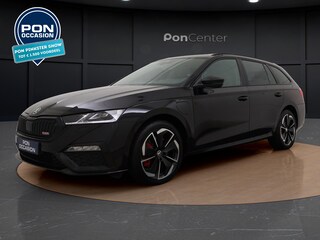 Skoda Octavia Combi 1.4 TSI RS iV PHEV | HUD | Trekhaak | Carplay | Parkeerhulp | ACC | Matrix LED | Elek. Achterklep | Keyless |
